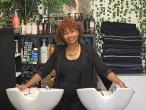 Salon de Coiffure à Villeneuve-la-Garenne